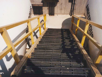 Escalera de F R P en Planta Tratadora de Agua en Wichita, Plástico Reforzado con Fibra de Vidrio, P R F V, G R P